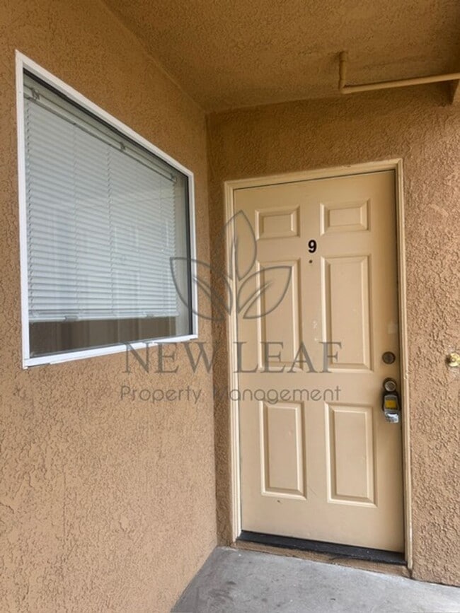 Building Photo - 42140 Lyndie Ln Unit 42140 Lyndie lane #9