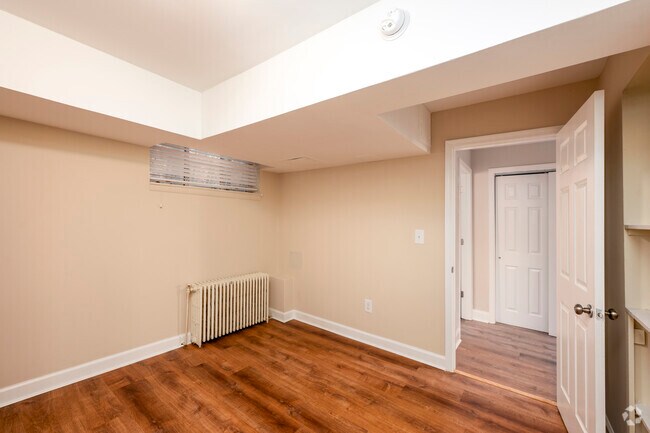 2BR, 1BA – 822SF - Bedroom