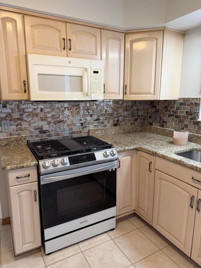 Photo - 3550 Kings Point Dr