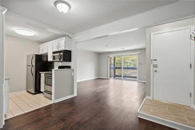 Photo - {4520-28} Cliff House Condo + 2 Balconies ...