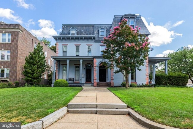 Photo - 1401 Delaware Ave Unit 1F