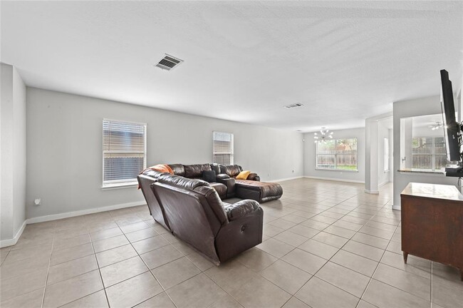 Photo - 8508 Kansas River Dr