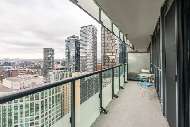 Photo - 299 Front St W Unité ID1037026P