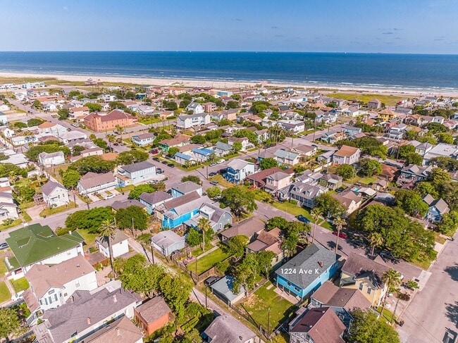 Photo - 1224 Avenue K