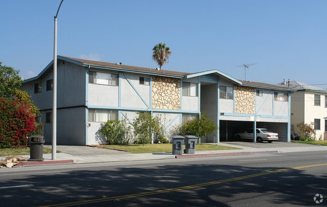 Chevy Chase Apts