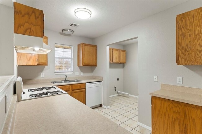 Photo - 601 Dogwood Ave