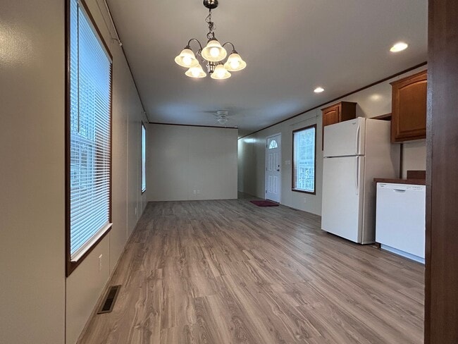 Photo - 5 Oak Tree Ln