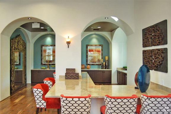 Photo - Mountain Gate and Mountain Trails