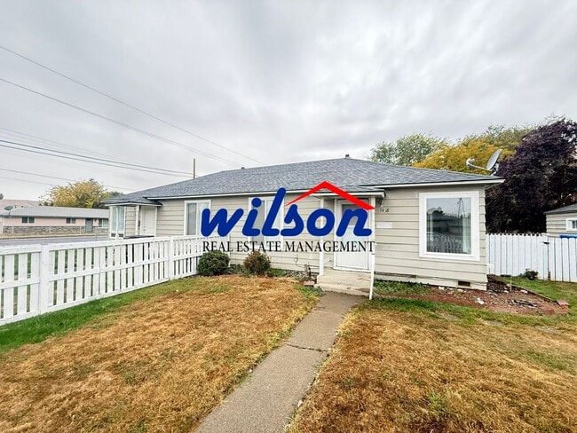 Building Photo - 1420-1420 Queen Ave Unit 1418