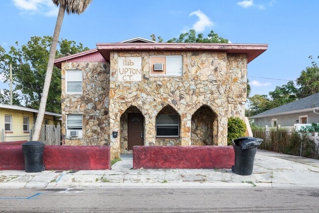 Photo - 1116 Upton Ct S Unit Upper