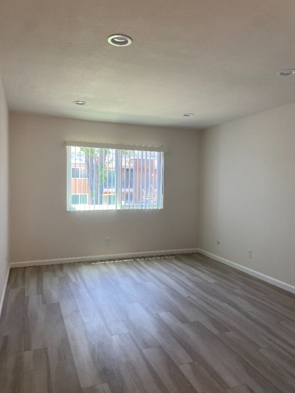 Photo - 945 Estes St Unit 53