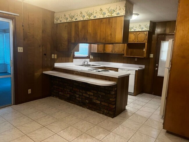 Photo - 3/1.5 Chickasaw Brick Home