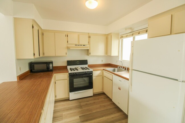 Photo - LOFT STYLE 2 Bed/1 Bath Near the Ocean ** Water/Sewer/Trash Included Unit #2