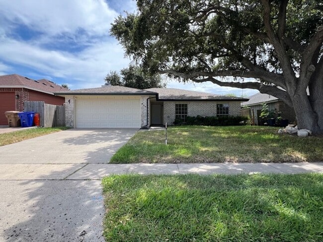 Building Photo - UPDATED HOME IN FLOUR BLUFF - OFFERING GRE...