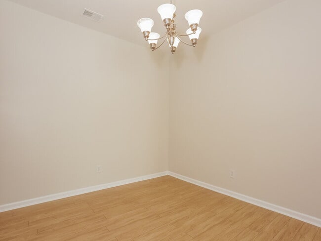 Photo - 3043 Clover Rd NW