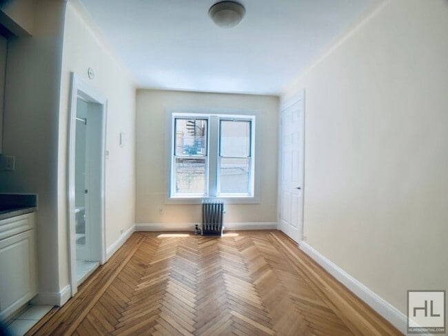 Photo - WEST 13 STREET Unit 89