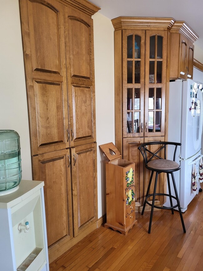 Photo - 575 Appleby St Unit B