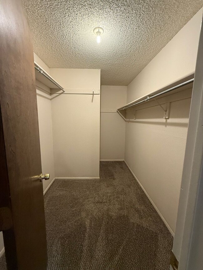 Photo - 404 N Nolan River Rd Unit B