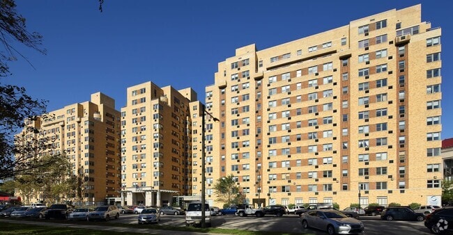 Building Photo - Condo For Rent - Art Museum/Fairmount