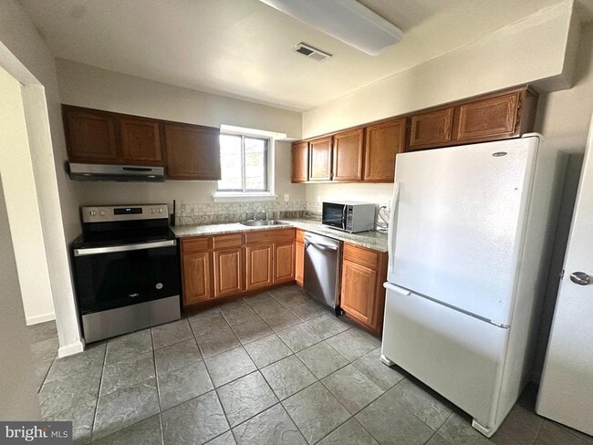 Photo - 128 Kirkbride Rd Unit 6