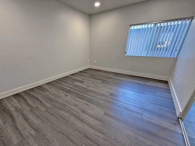 Photo - 4328 Mammoth Ave Unidad 201