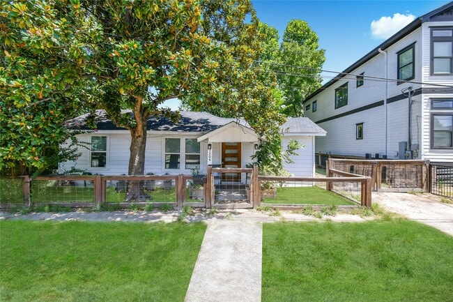 Photo - 1204 Archer St