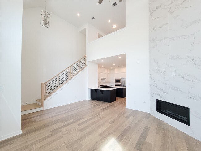 Photo - 19730 Riverbed Ln