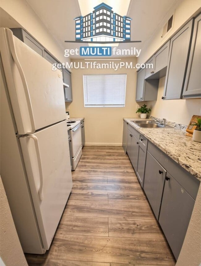 7120 N 66th Dr Unidad 202