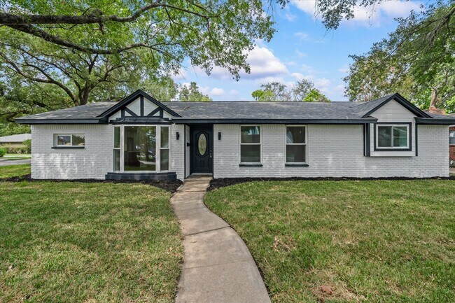 Photo - 10730 Wickersham Ln