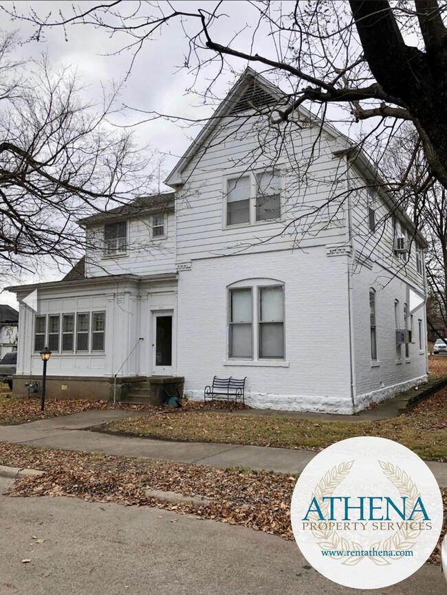 Building Photo - 227 N Middle St Unit 227-2