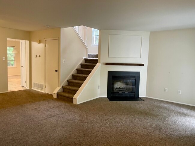 Photo - 62 Winstead Dr