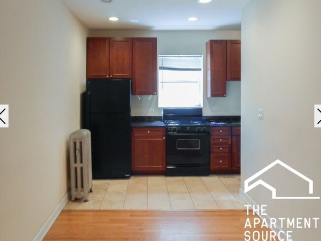 Building Photo - 3918 N Pine Grove Ave