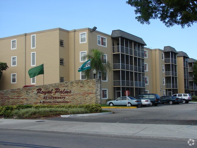 Royal Palms at Lauderhill - Royal Palms at Lauderhill Apartments