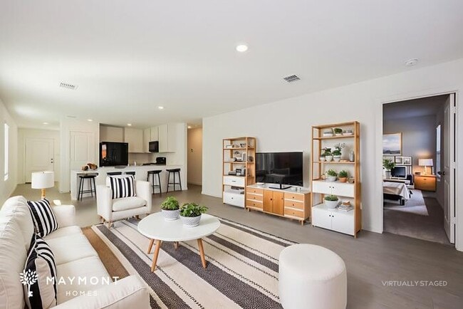 Photo - 3020 Burmese St