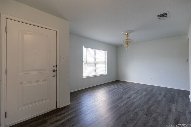 Photo - 7230 Dwarf Palm