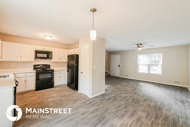Photo - 5616 Hammond Dr NW