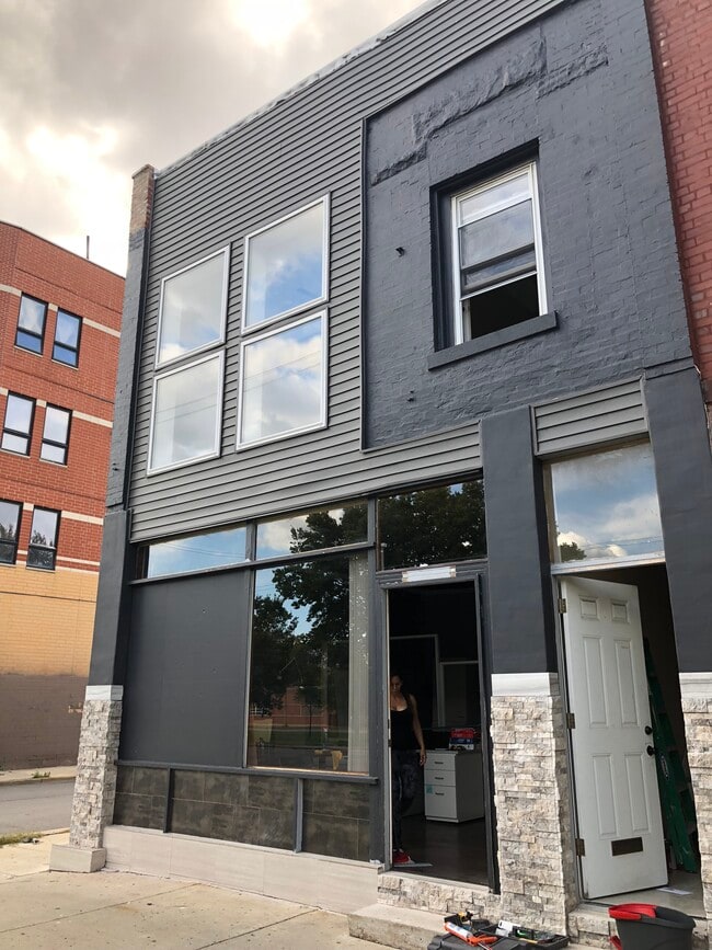 Photo - 3960 S Western Ave