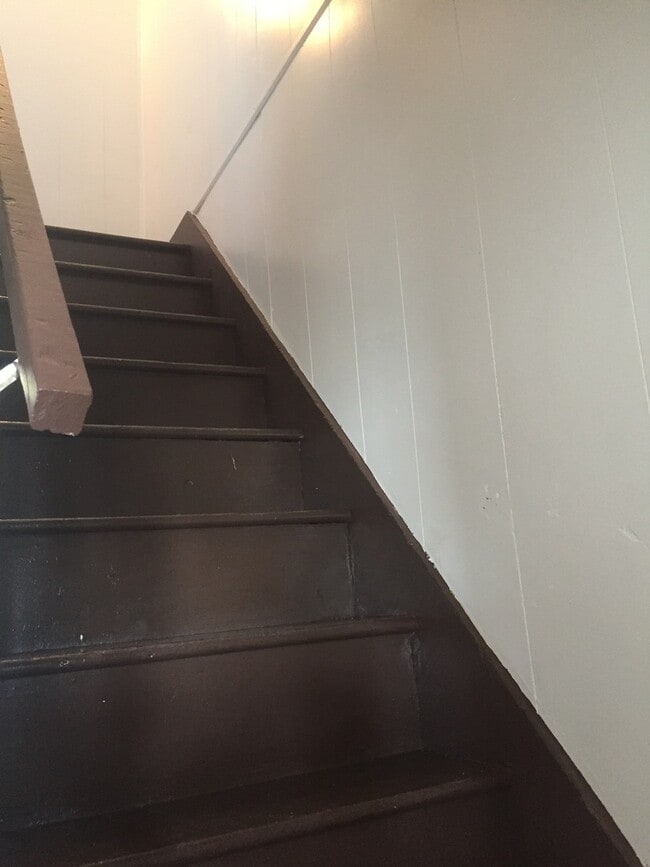 Building Photo - 5 Bedroom Home For Rent! York City SD