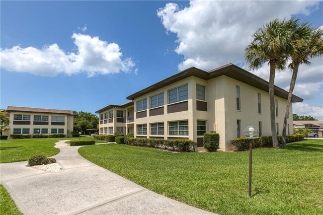 Photo - 4726 Marine Pkwy