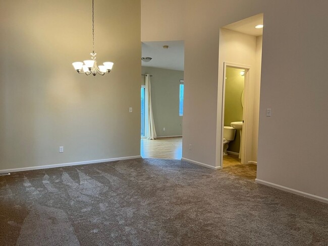 Photo - Lovely 3 Bedroom Home in Lakeland Hills In Auburn