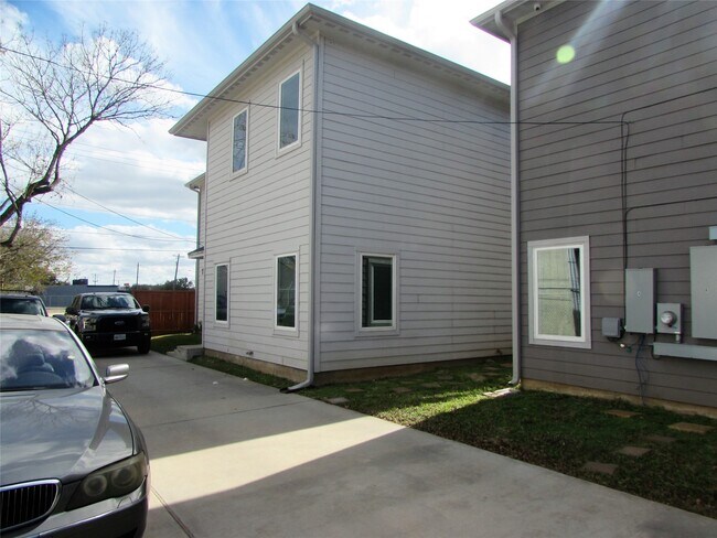 Photo - 3249 Dixie Dr