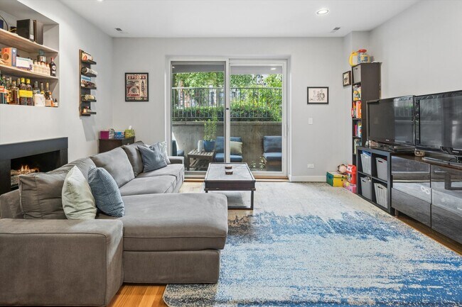 Photo - 4303 N Kenmore Ave