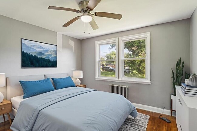 Photo - 1664 E Cold Spring Ln Unit #1