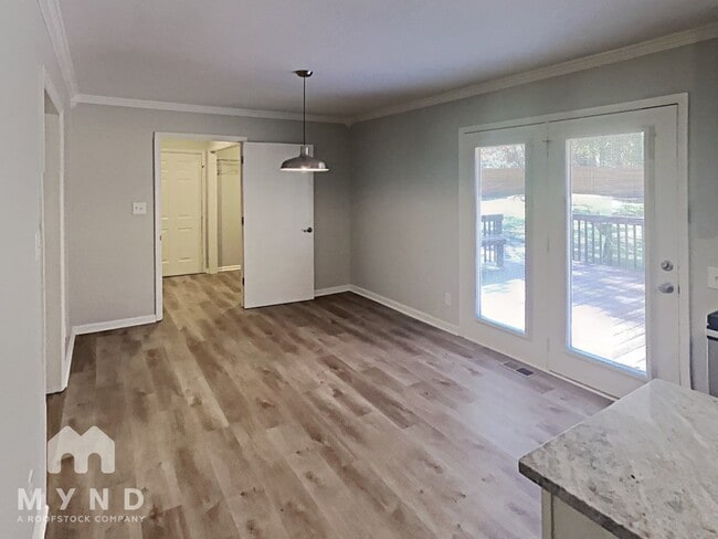 Photo - 5720 Raynor Rd