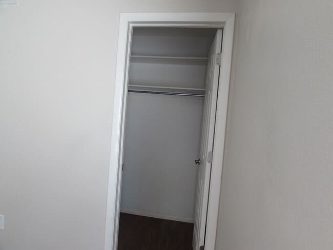 Photo - Cozy 2 Bed 1 Bath Lakeside Drive Condo- APPLICATION PENDING Unit 209