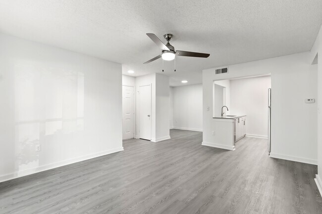 Avana Lakeview