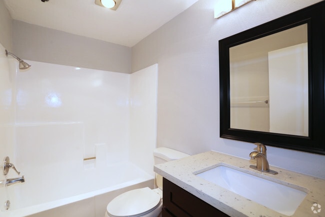 1BR, 1BA