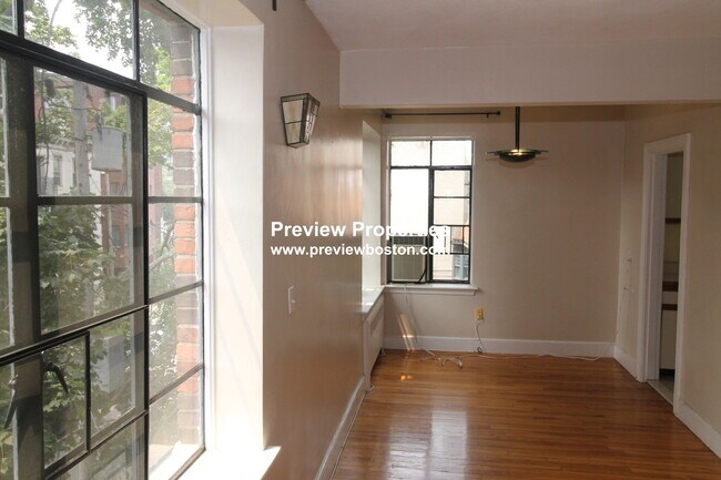 Photo - 97 Strathmore Rd Unidad 7