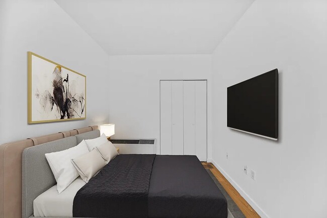 Photo - 3 Hanover Square Unit 6