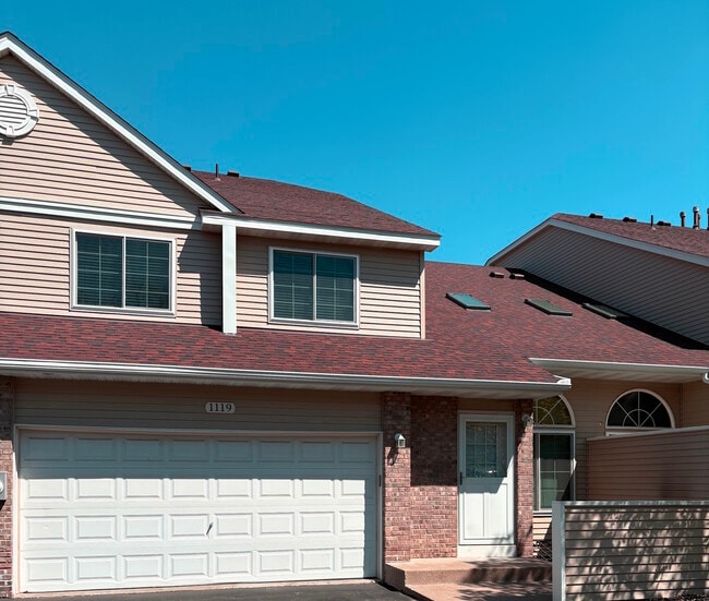 Front Entrance w/Patio - 1119 Pecks Woods Dr Townhome